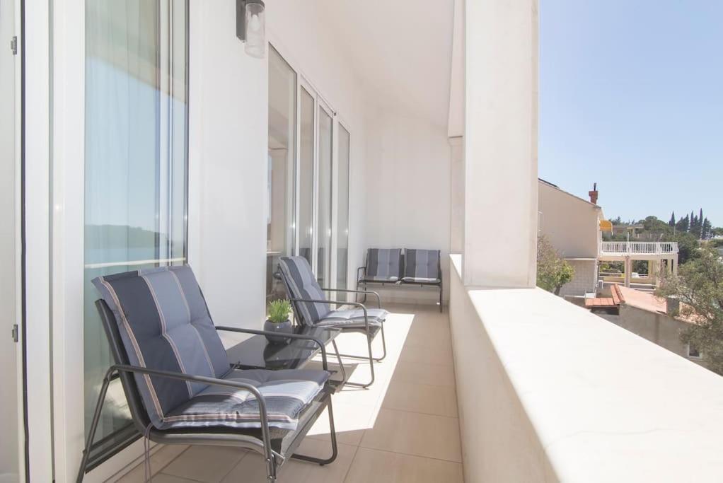 Seaside Apartment M Zaton 5 - Sea View & Parking Exterior foto